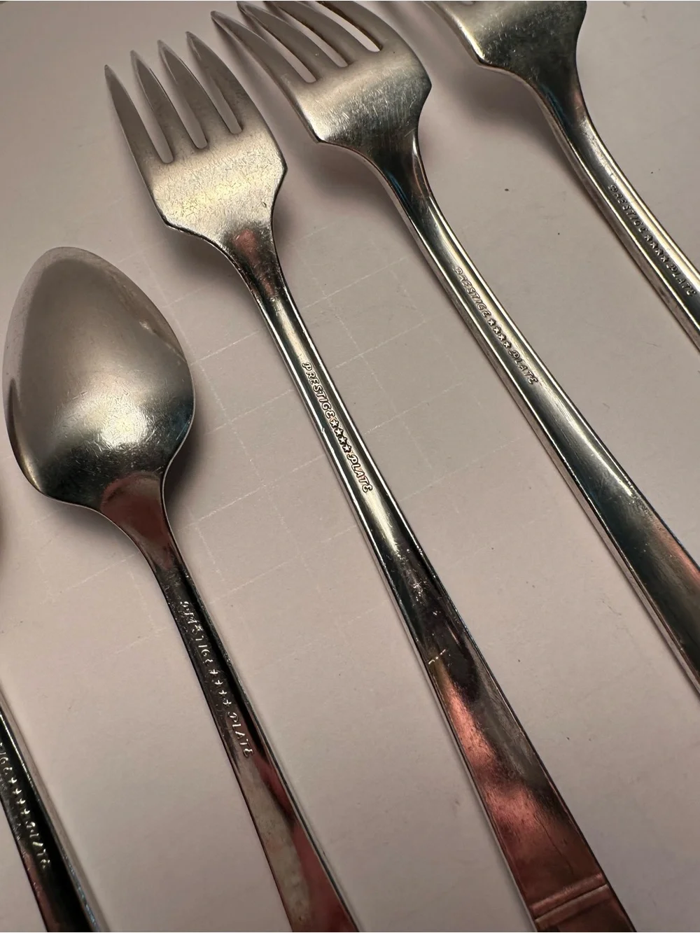 1938 Oneida Grenoble Silverplate Prestige  9 knives/Teaspoons/Forks VTG Flatware